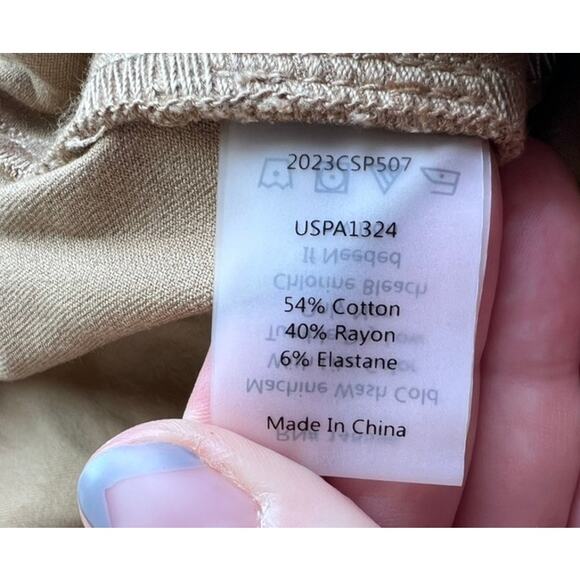 Universal Standard Tan Shorts NWT - Picture 4 of 16